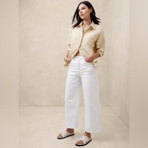NWT! Banana Republic White High-Rise Wide-Leg Crop Jean - Size 33💎